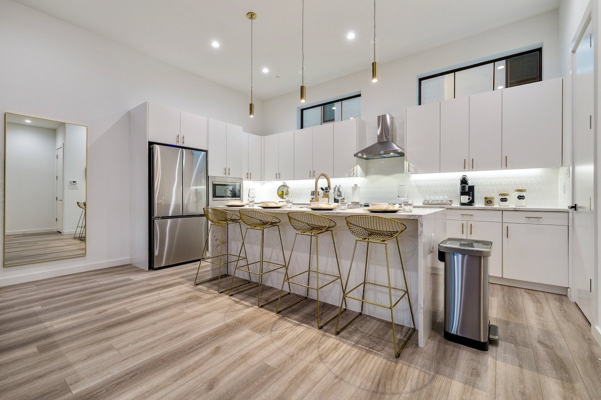 KL Residence | Rooftop Projector | 5 Min-Downtown gallery image 4