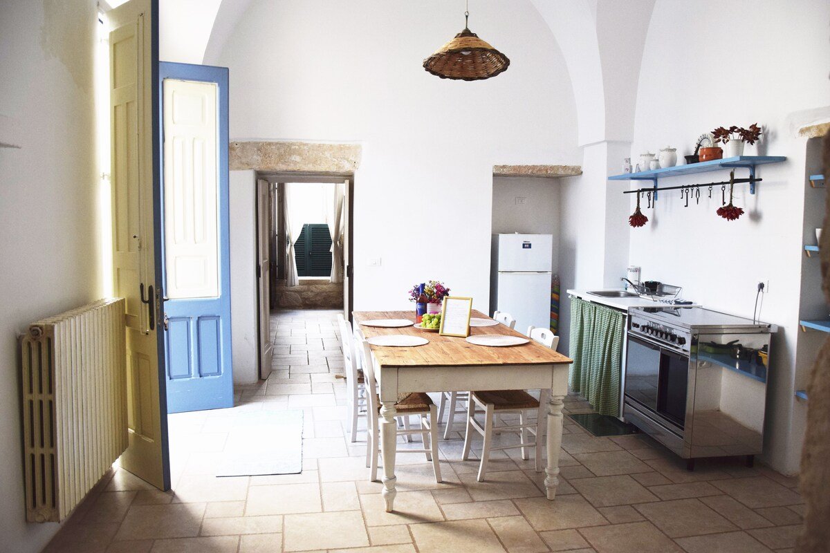 Salento Guesthouse-Entire House up to 10 People gallery image 3