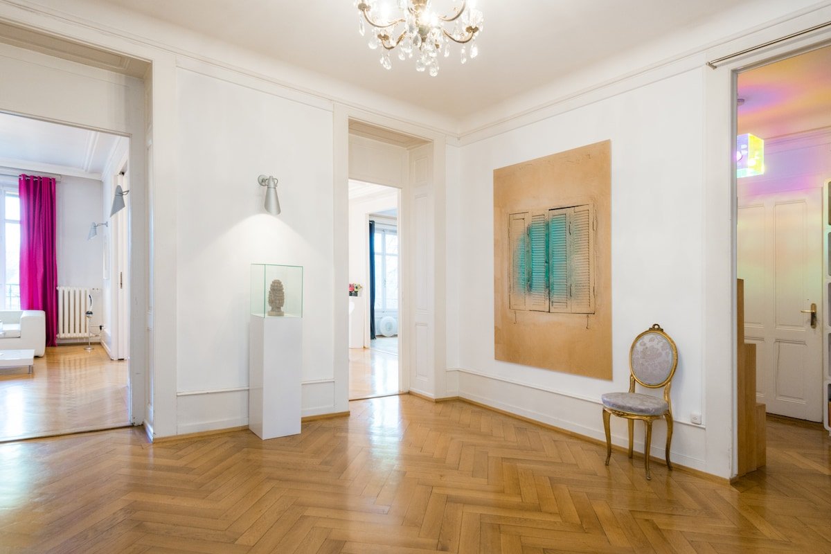 Entire Beautiful Apm’t in central Geneva (200 sqm) gallery image 5