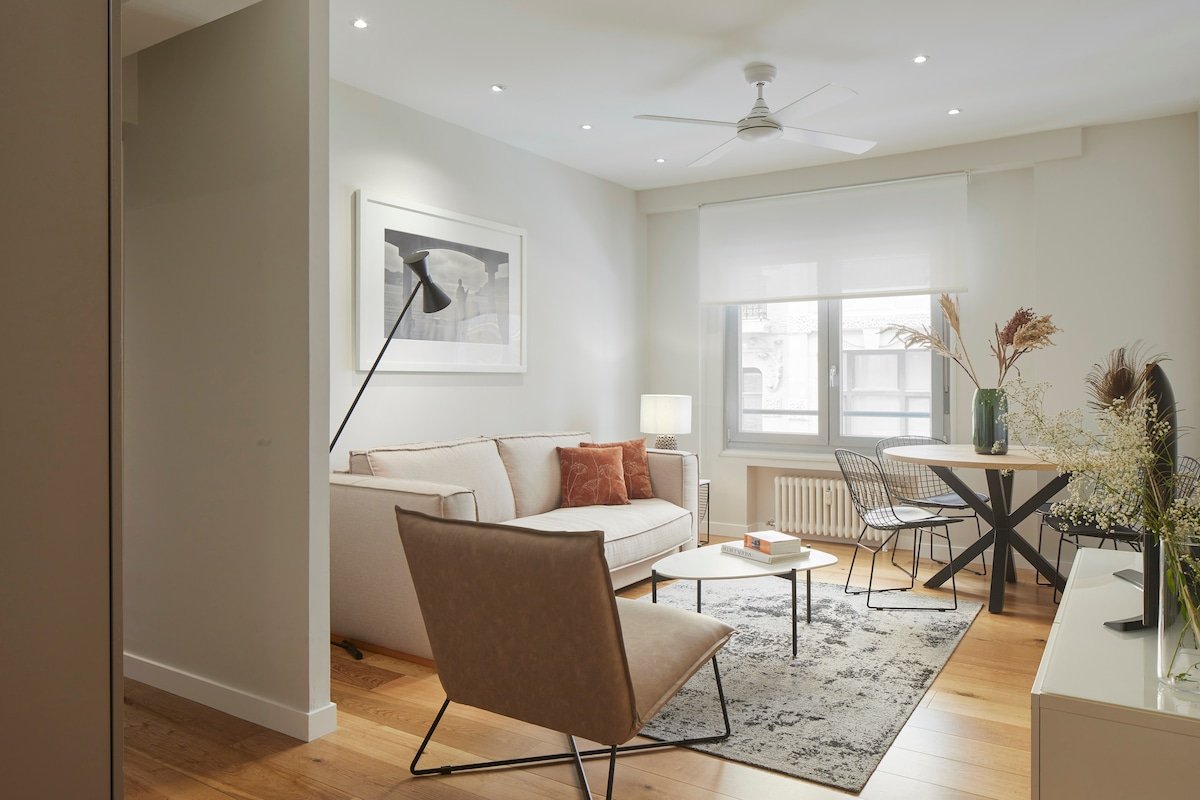 Arrasate 2 by FeelFree Rentals gallery image 5