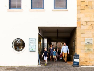 IXL 3br Penthouse with harbour views