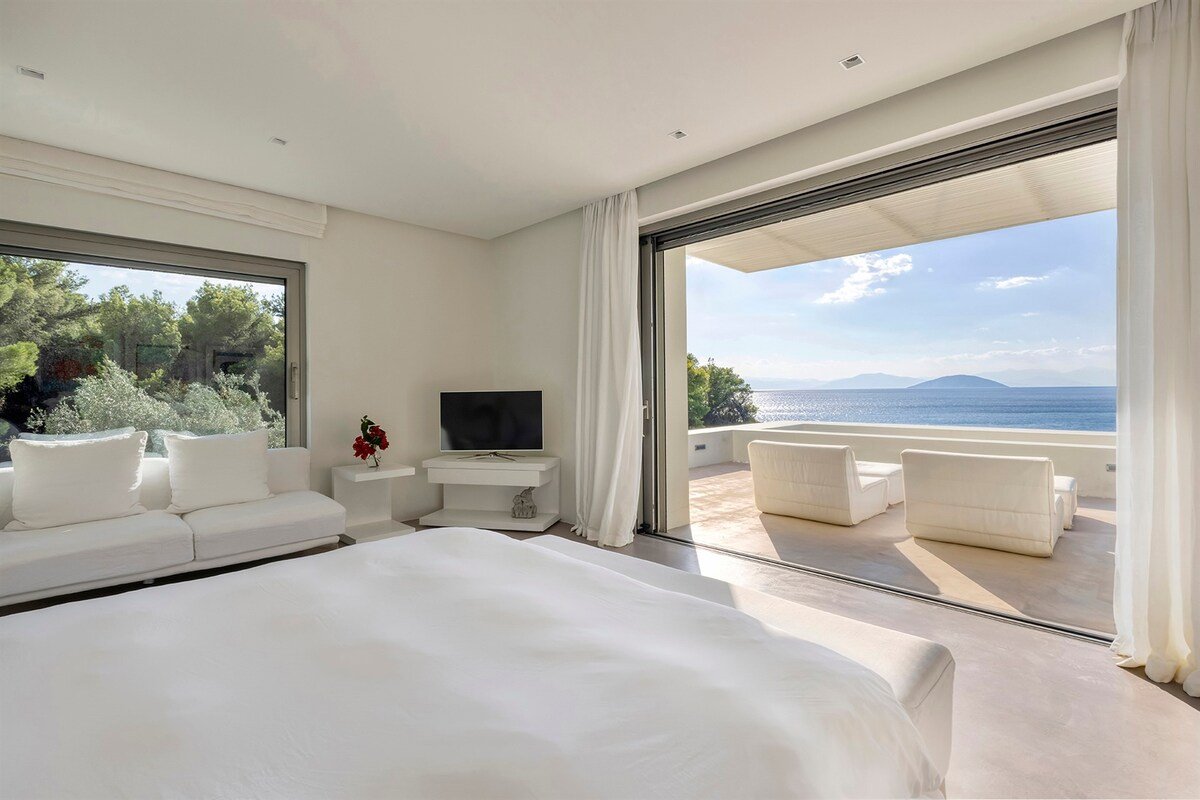 Roellia gallery image 2