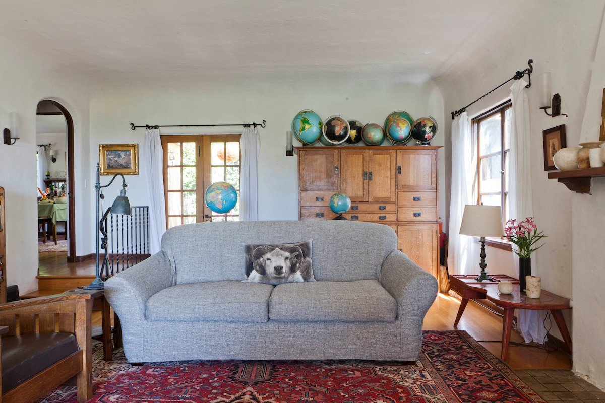 Spanish Oasis w/ Spectacular DTLA Views gallery image 4