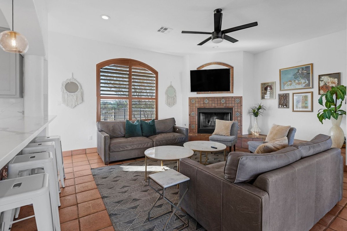 Hill Country Mansion l Event Venue l Pool l Spa gallery image 3