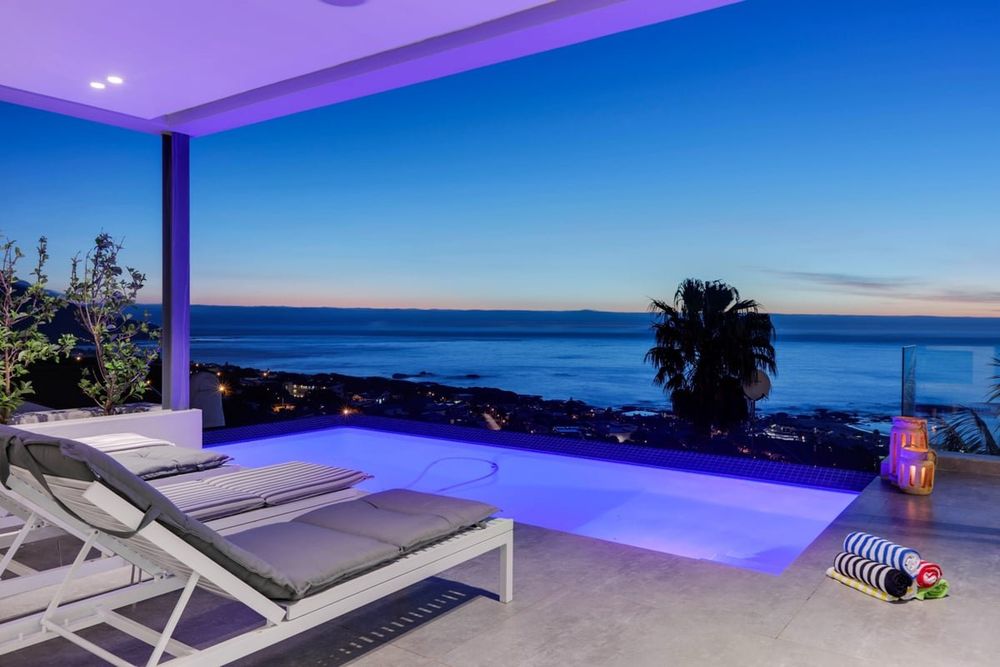 Photo 2 of Skyline Views accommodation in Camps Bay, Cape Town with 5 bedrooms and 5 bathrooms