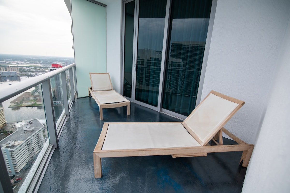 Luxurious Penthouse Vacation Resort gallery image 4