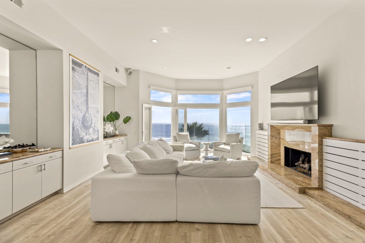 Ocean Front Luxurious Escape gallery image 4