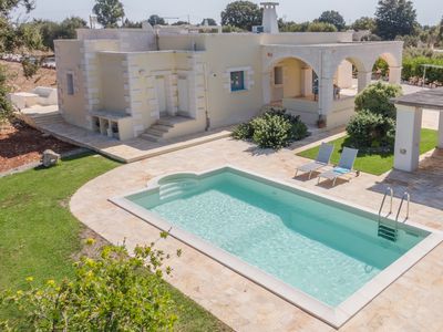 Chic two bedroom villa with private pool & BBQ