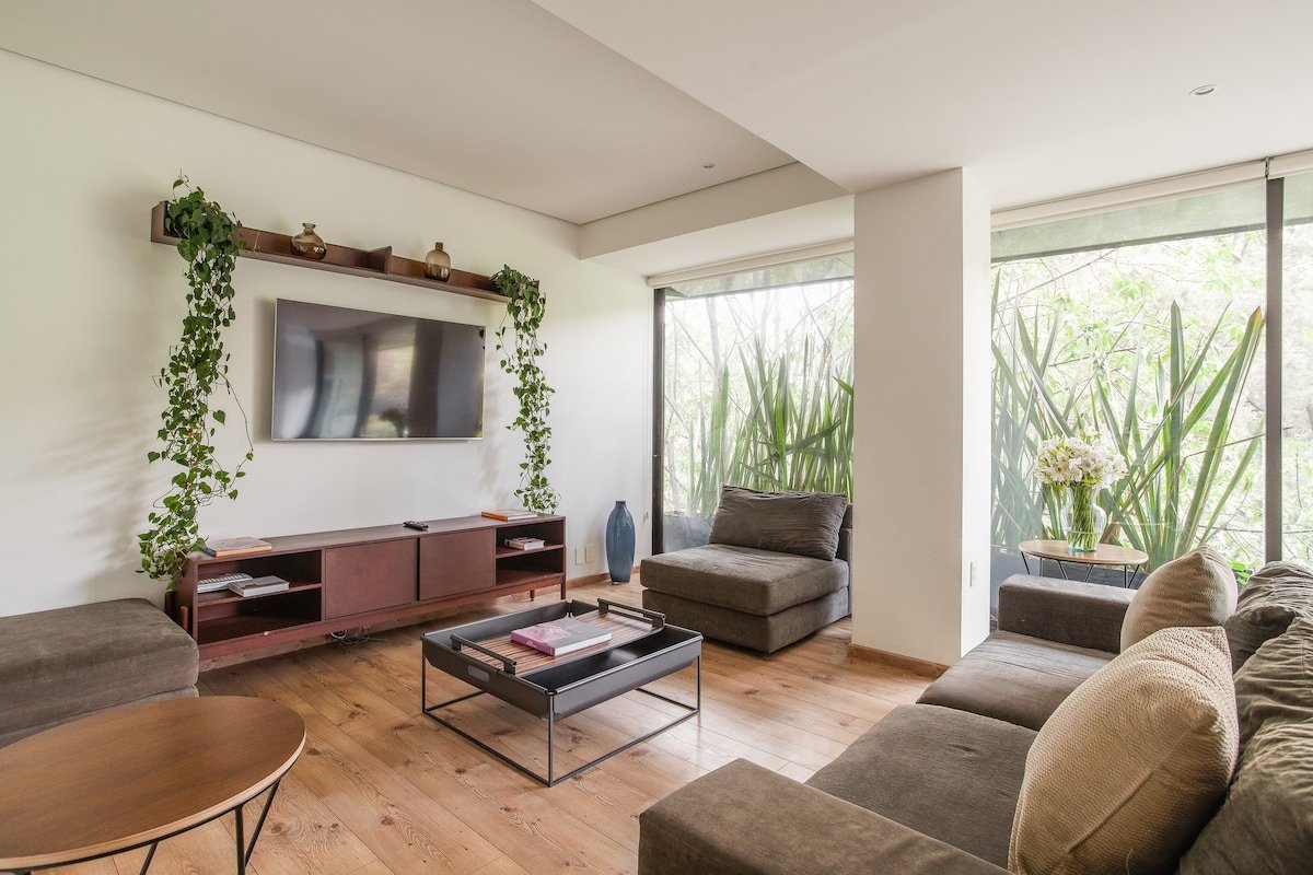 Cozy 3 BD Apartment gallery image 2