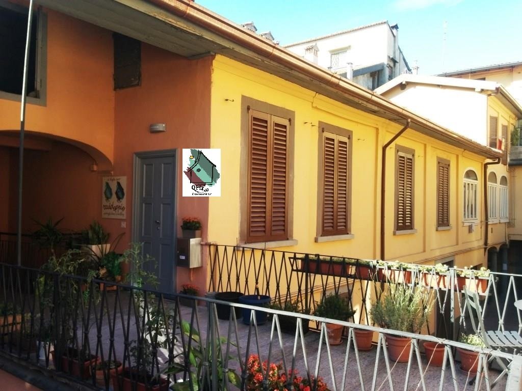 Great accomodation for group, town center gallery image 5