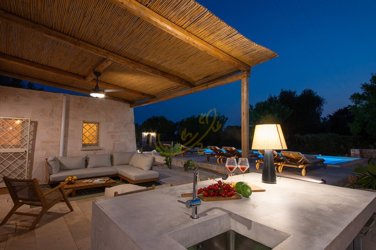 TD Trullo Titiro w/ Wine Cellar, Vineyard & Pool gallery image 3