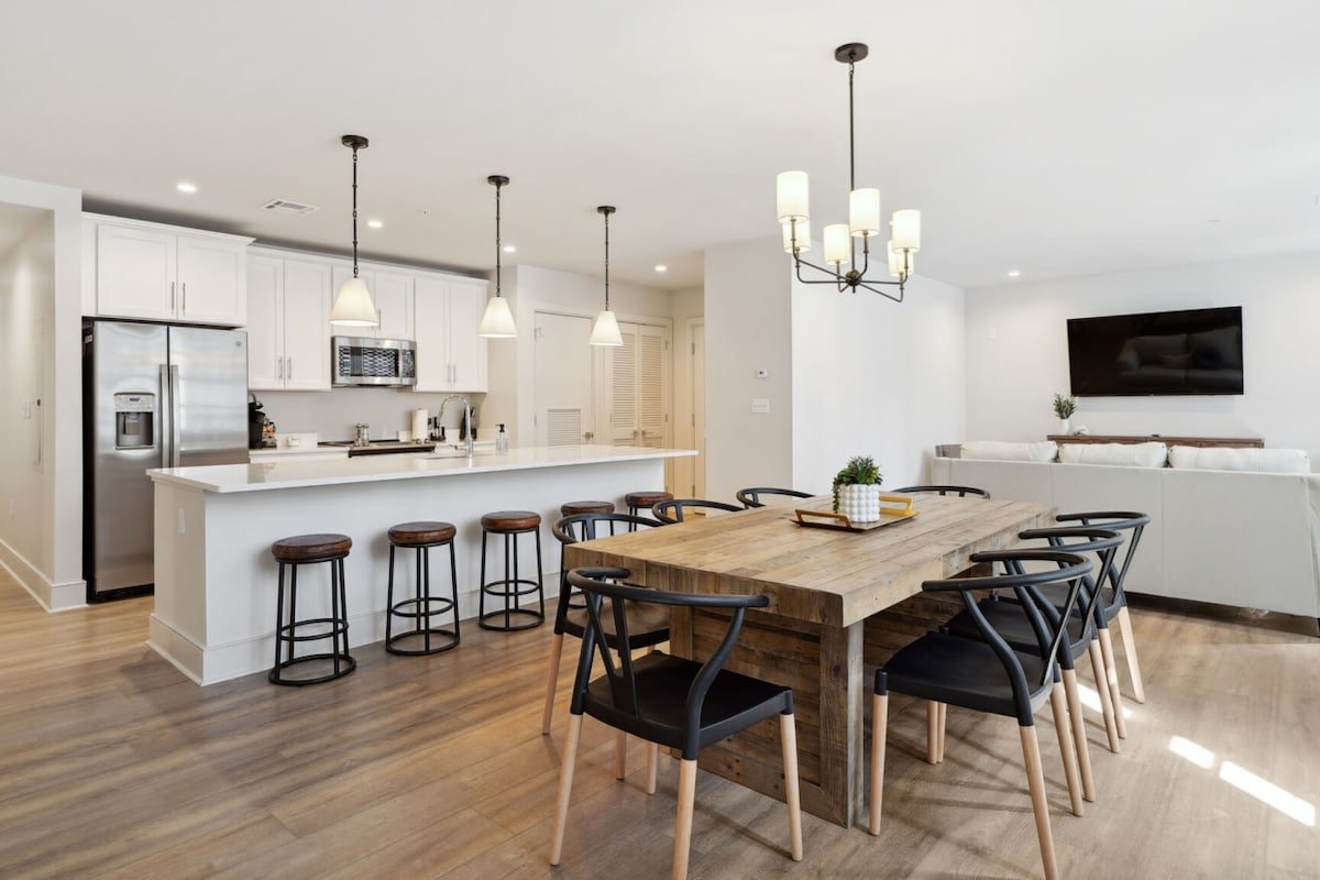 Spacious 6BR Near French Quarter & Superdome gallery image 4