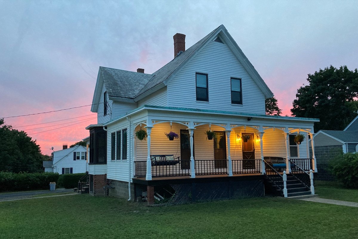 John Clarke House- Whole House- 5 Bedrooms- 9 beds gallery image 3