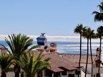 Luxury Spacious Serene Home with Private Balconies