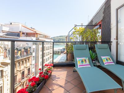 Radiant Sea-View Penthouse. Experience in Old Town