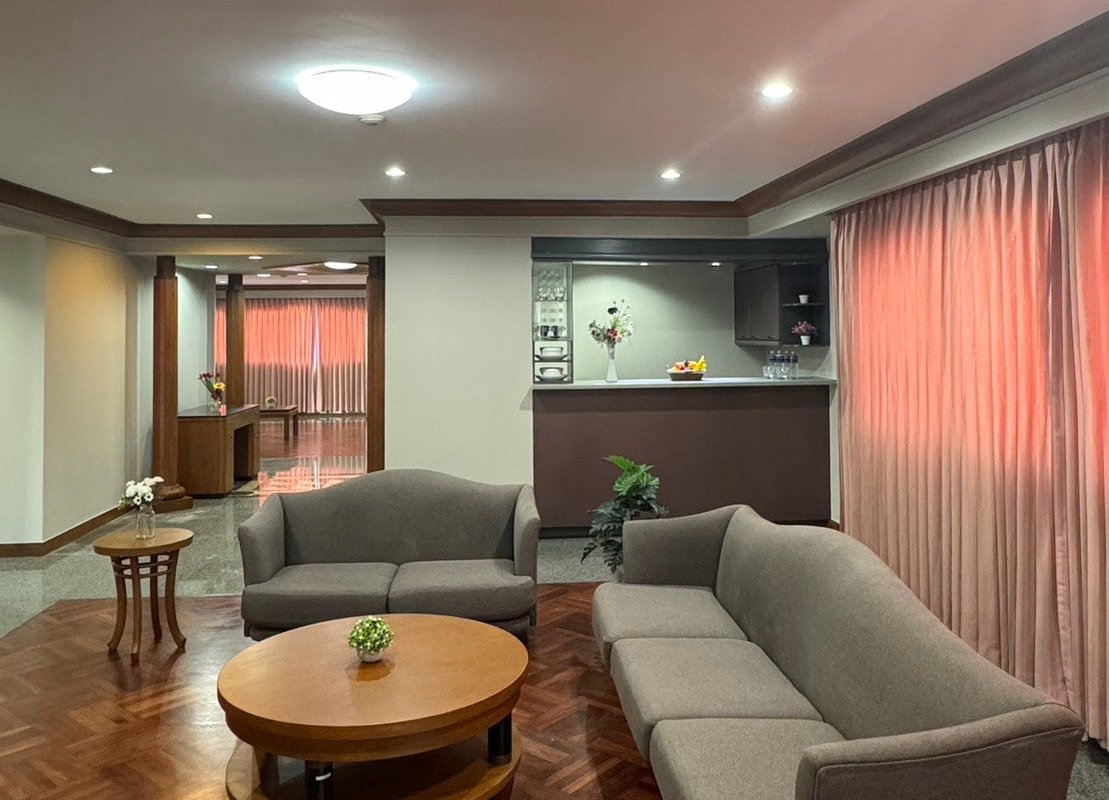 4 BR 350 sqm Appt-Thong Lor gallery image 5