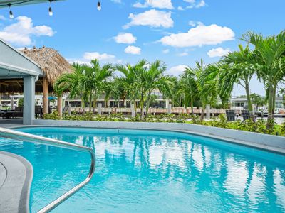 Sunset Pointe! 1mi BEACH+BOAT Rental+HTD POOL+SPA!