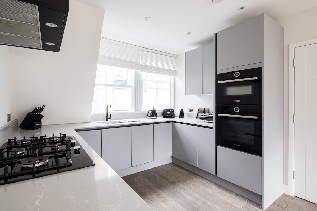 Leicester Square 3BR Penthouse gallery image 4