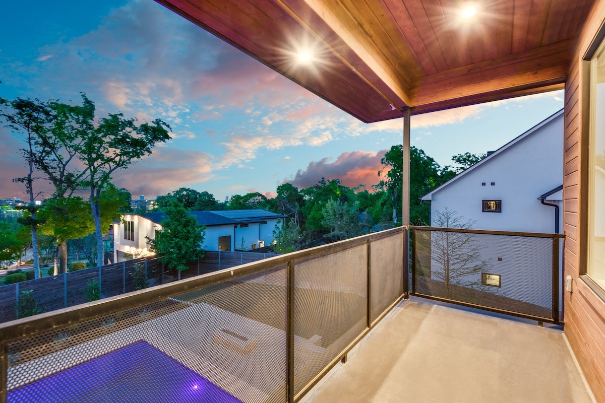 Modern escape w/ pool & hot tub gallery image 5