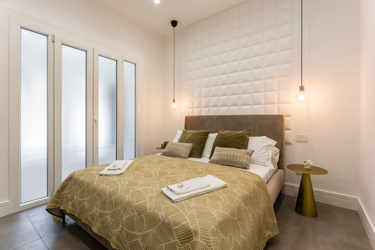 A26 – Premium apartment in Naples gallery image 4