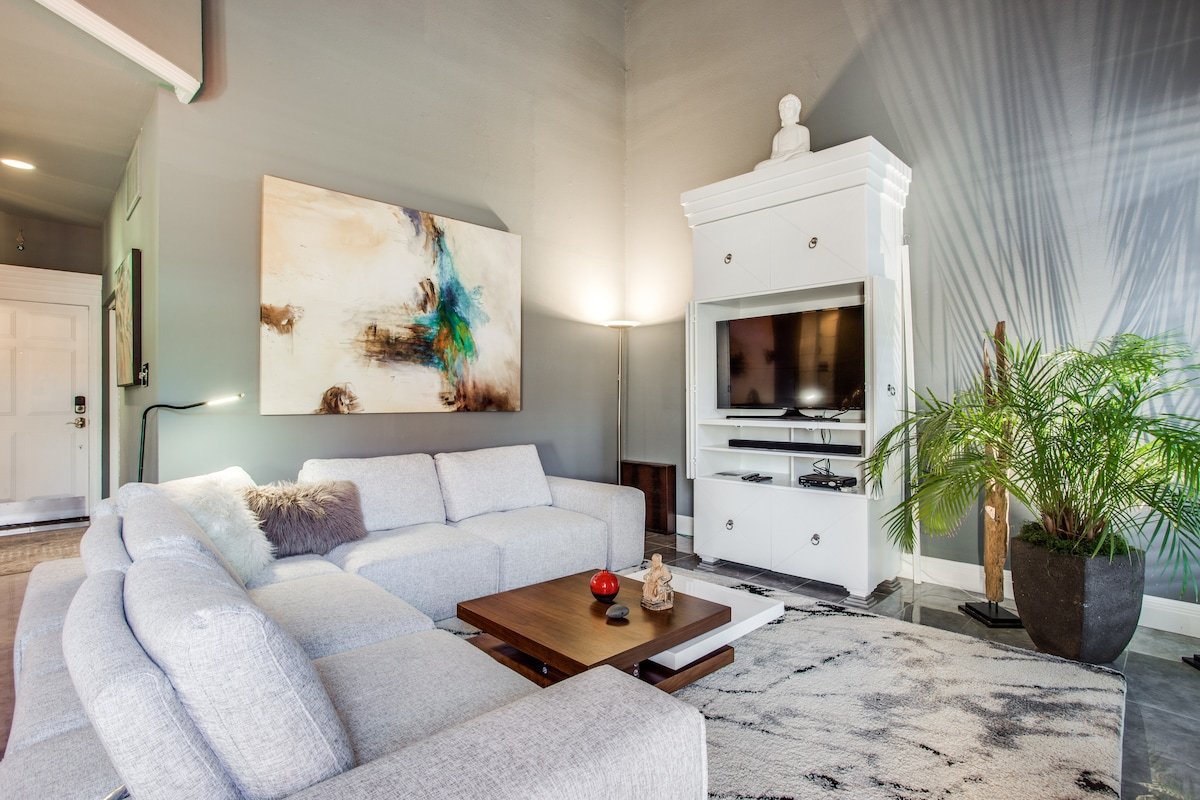 Highland Park Sanctuary – Prime Location gallery image 3