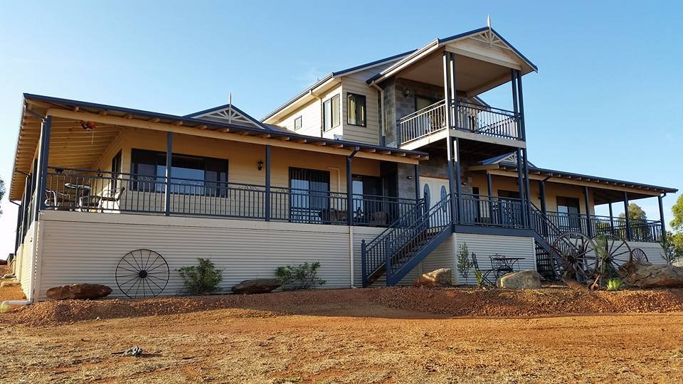 Mountain Park 50 acres+views+river+spa+sleeps 12 gallery image 2