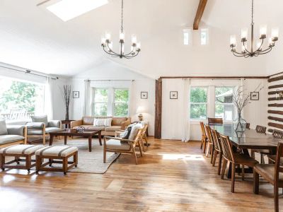 Mountain Majesty: Luxe Lodge on 4 Acres, Asheville