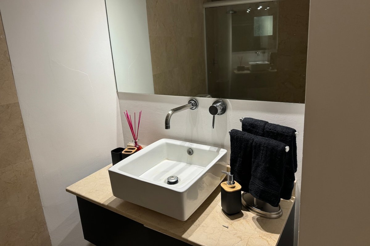 Hermoso departamento a un lado de Campos Elíseos gallery image 3