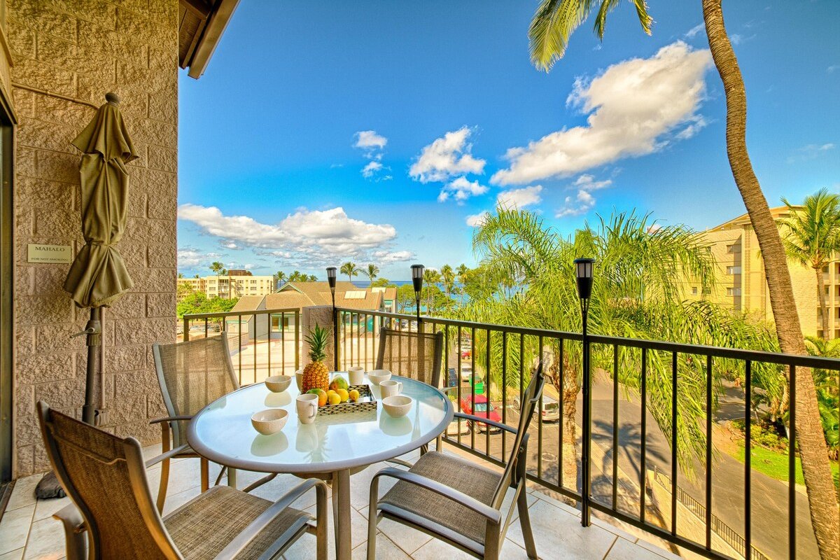 Luxurious 3 Bedroom Penthouse W/ Oceanview! Across gallery image 5