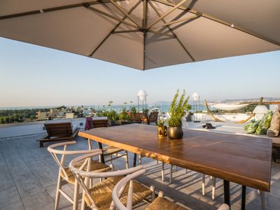 Al Vado Villa – Luxurious & Spacious 1min to beach