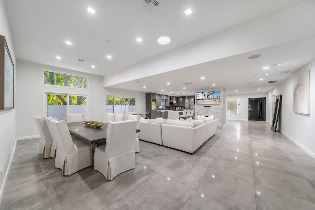 Modern Fulton Villa – 7 BR, Pool, Hot Tub! gallery image 3