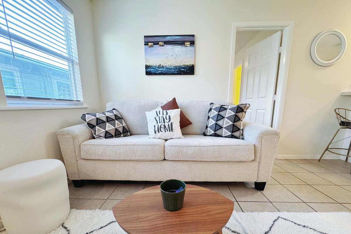 6B4B SE Austin SoCo Duplex|Max16ppl | Pet Friendly