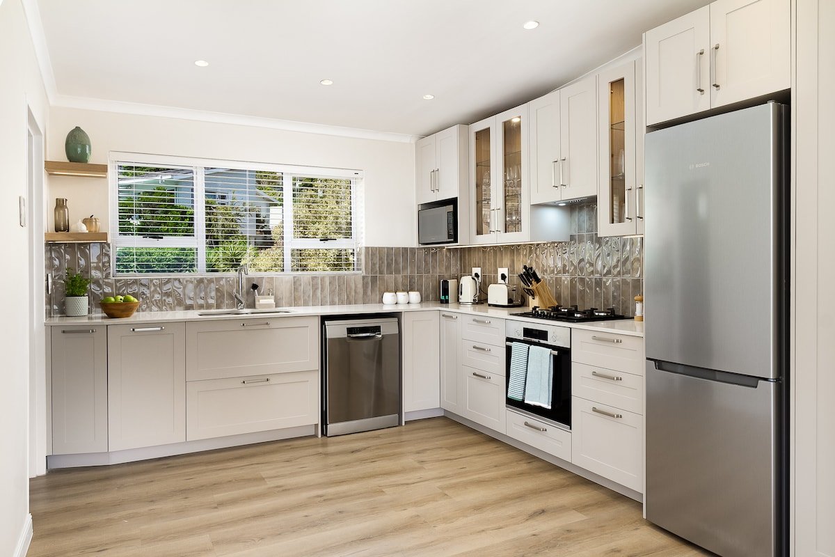 NEW Stunning Haven With Breathtaking Ocean Views gallery image 3