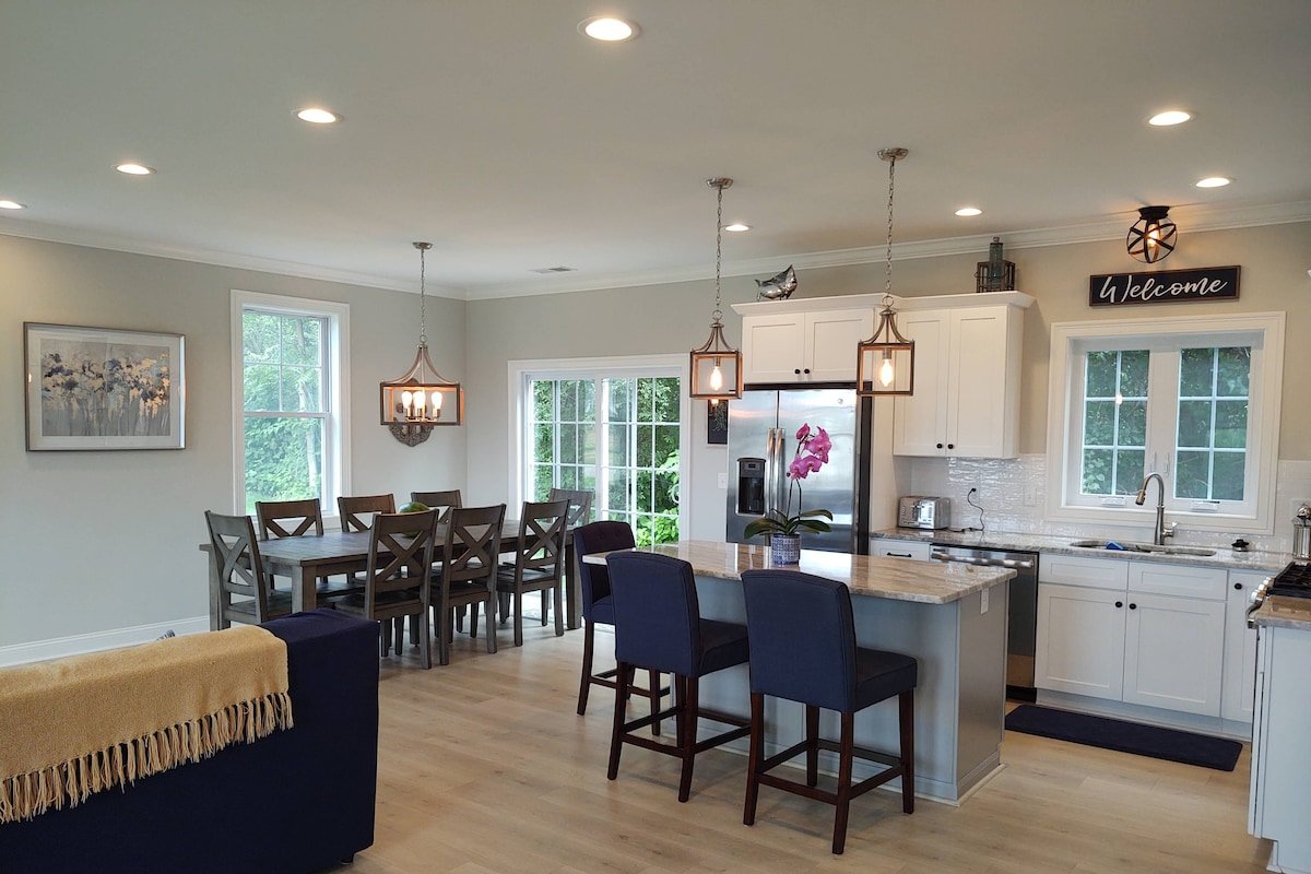 Summer Oasis! Perfect for Family & Friends! gallery image 5