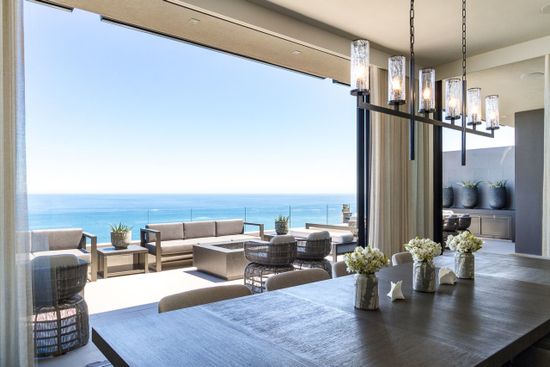 Photo 5 of Villa Halcyon accommodation in Bantry Bay, Cape Town with 5 bedrooms and 5 bathrooms