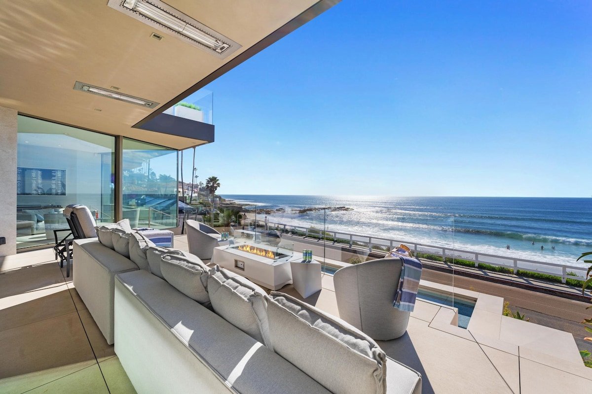 Neptune’s Jewel Oceanfront w/ Pool & Spa gallery image 4