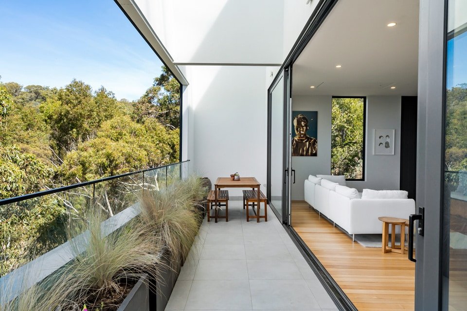 Stunning home with Breathtaking Views gallery image 5