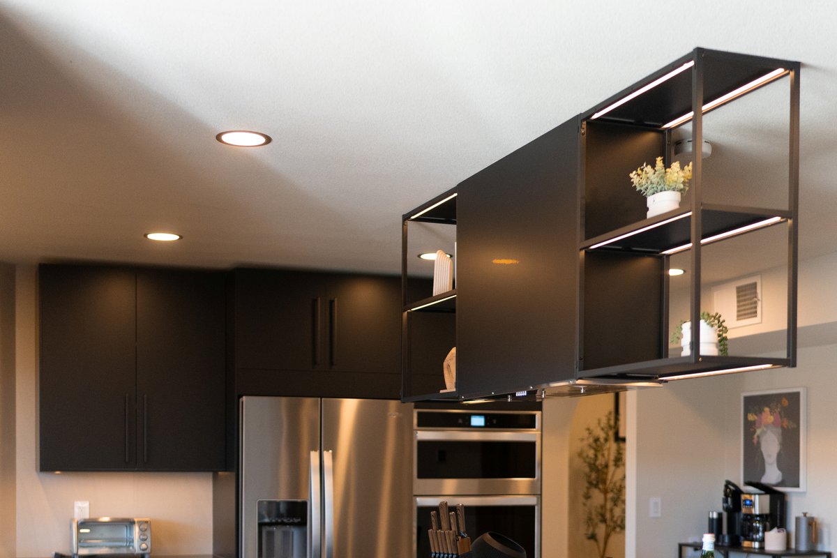 6 BR Remodeled House, Pool/Jacuzzi & Mini golf.