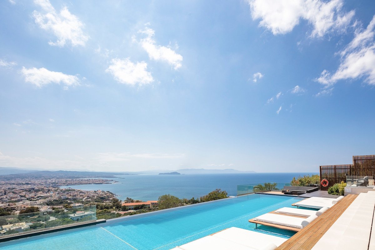 Regal Residence gallery image 5