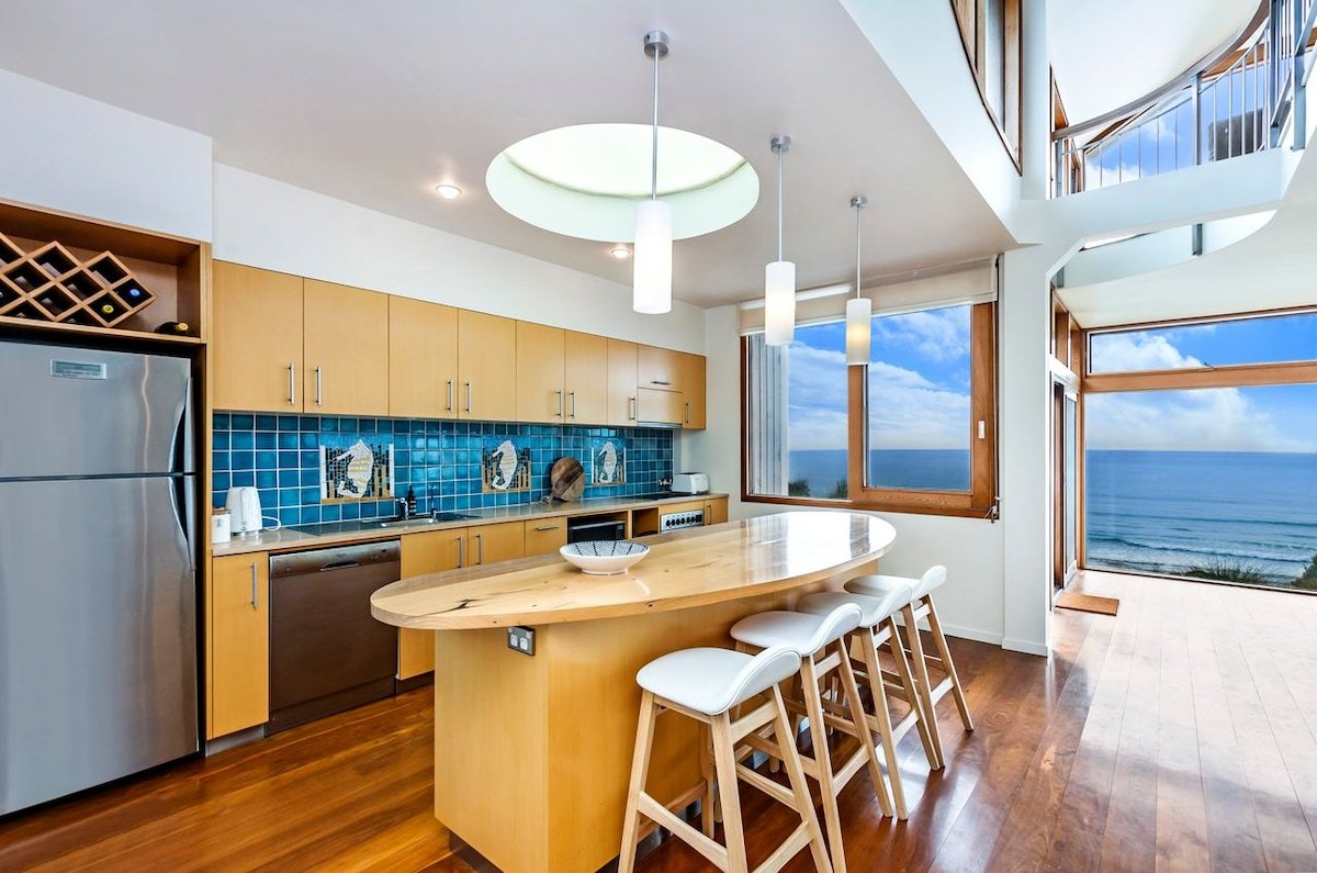 Nautica – Elevated Views of East Beach gallery image 3