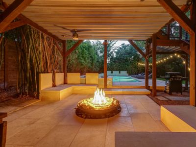 Family Holiday Retreat – Fire Pit, Pool, Hot Tub