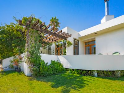 Serene Topanga Mountain Retreat