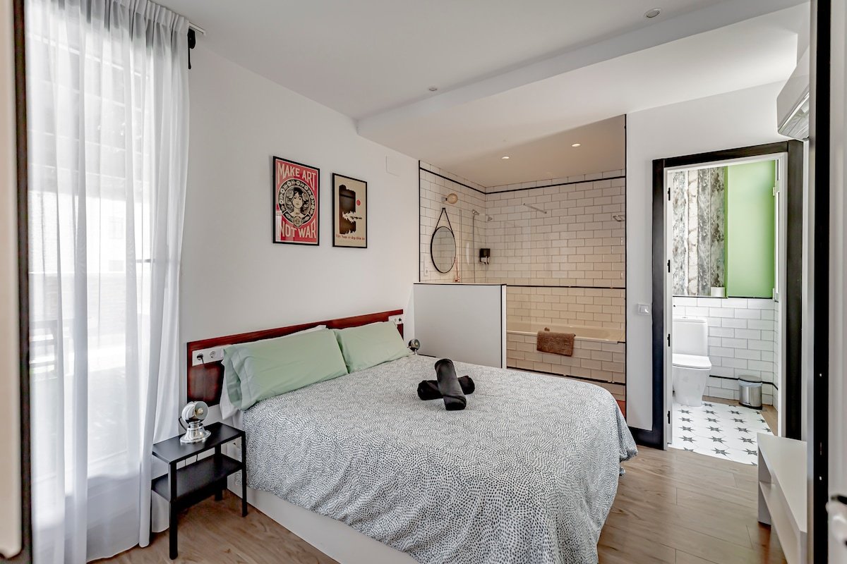 Penthouse Amazing Terrace Madrid Center Luxury gallery image 5