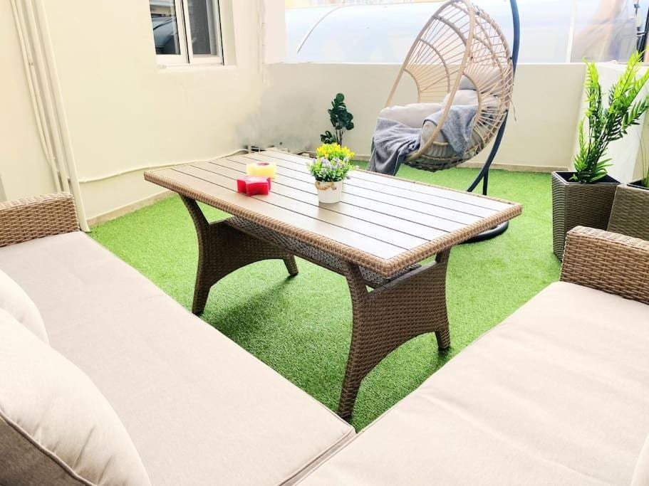 Amazing brand NEW 4BDR/2BATH Apt w/Balcony in ATH gallery image 5