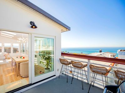 Luxurious Coastal Retreat