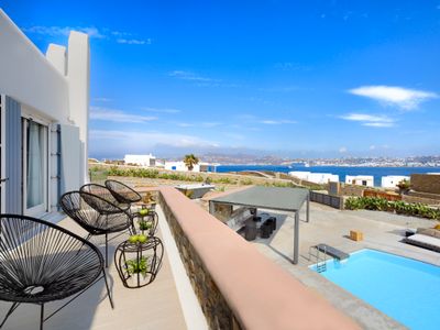 Tohu Villa 3, 6BR heated jacuzzi and Private pool!