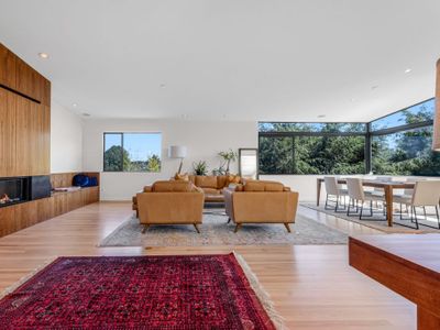 Luxurious Estate Home with Gym, Sauna & City Views