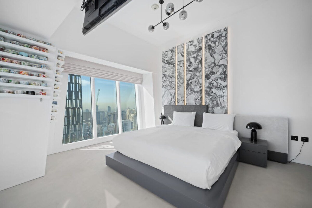 The Grayciousness | Luxury Tech Home | Cayan Dubai gallery image 3