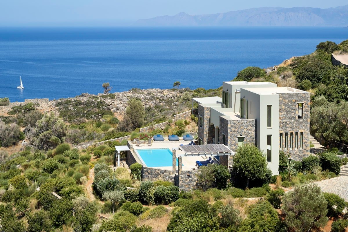 Villa Queen with a heated pool gallery image 2