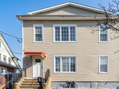 Bright NYC Apt, Near JFK, LGA & Easy Subway Access